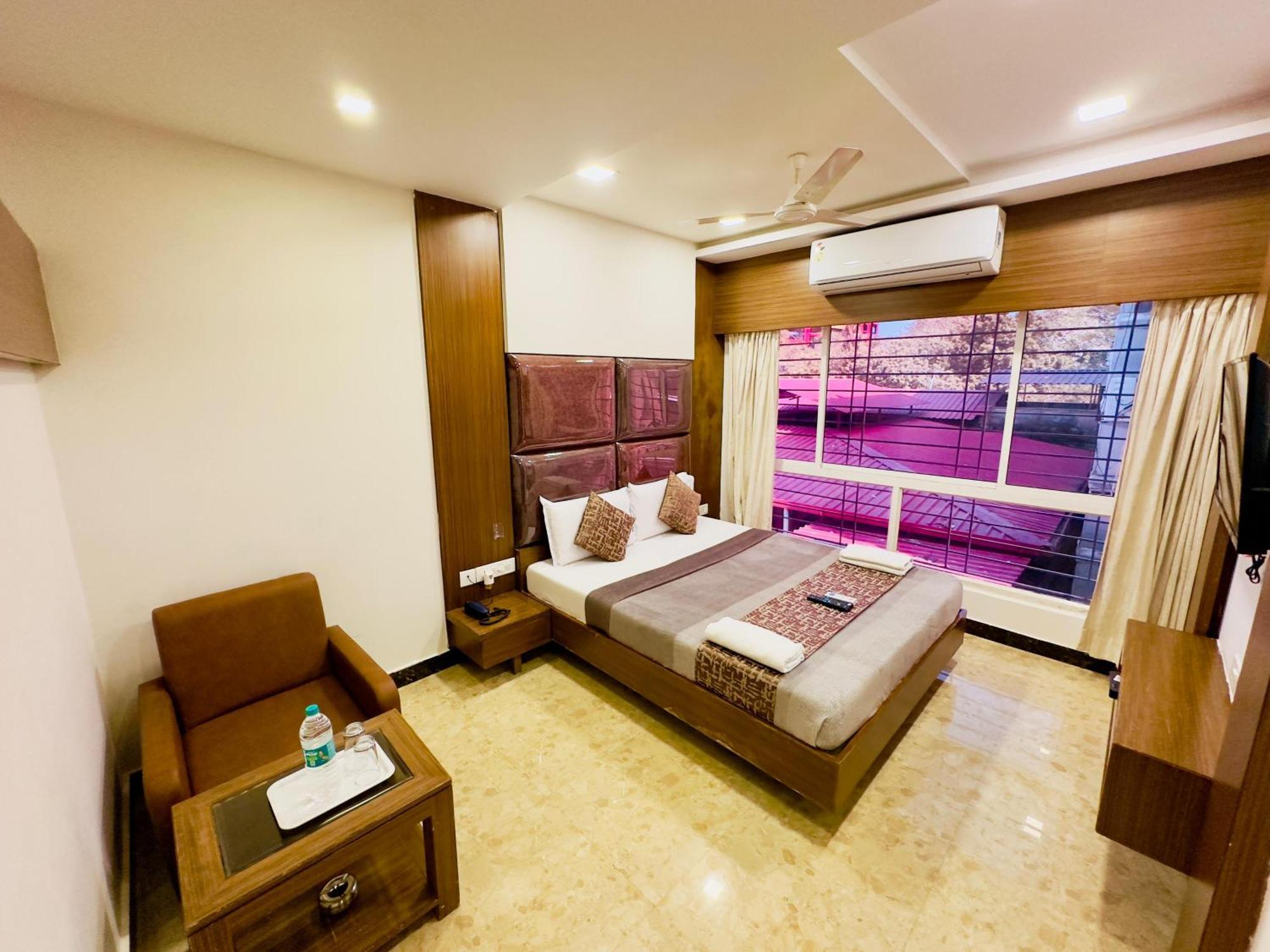 Sheraton Grande At Puratchi Thalaivar Dr Mgr Central Railway Station Chennai Exterior photo