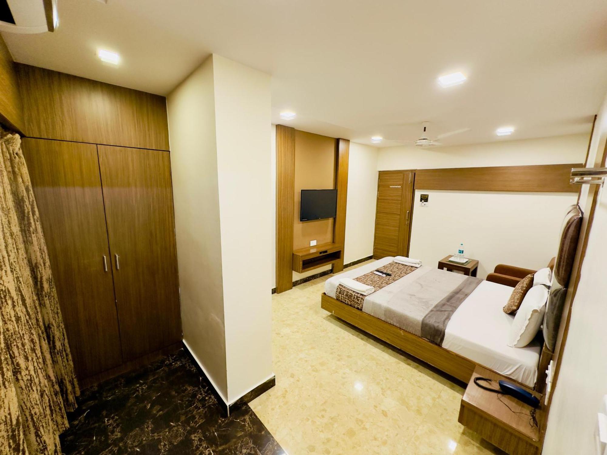Sheraton Grande At Puratchi Thalaivar Dr Mgr Central Railway Station Chennai Exterior photo